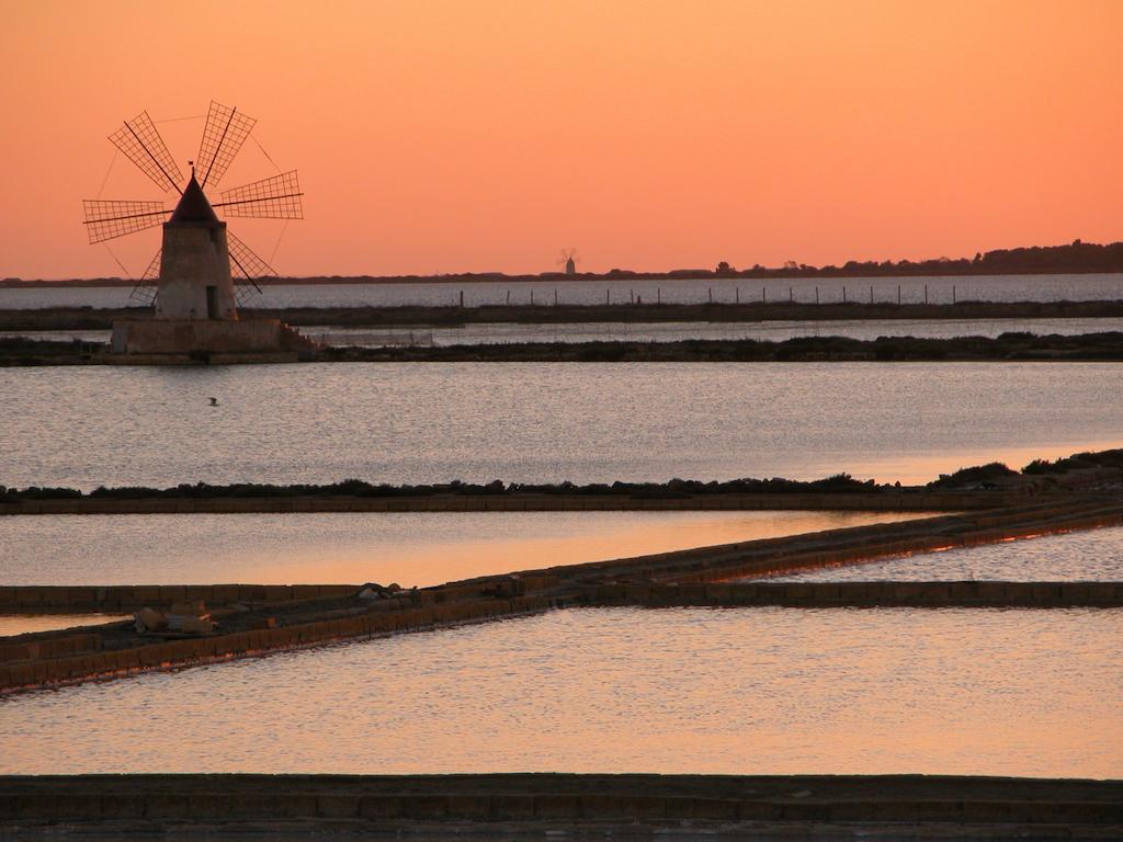 Sunrise Stagnone - Kitesurf Spot Bed and Breakfast Marsala Værelse billede